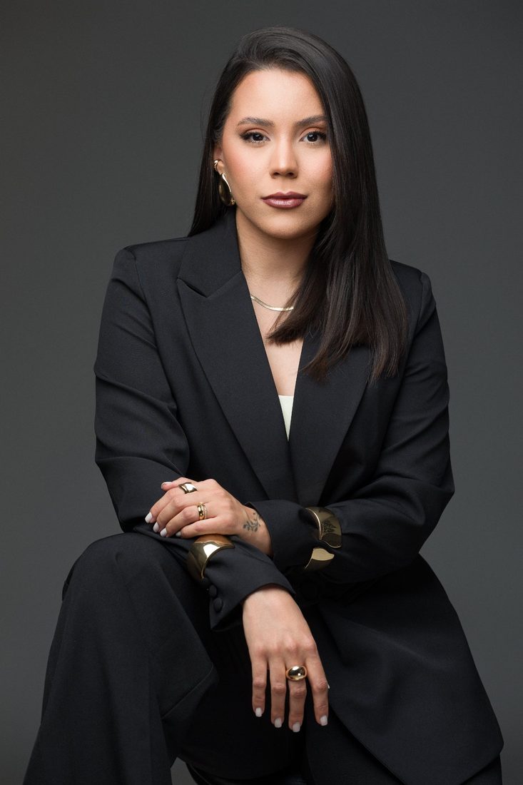 Amanda Milhomem Advogada